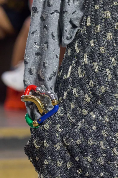 Look 34
